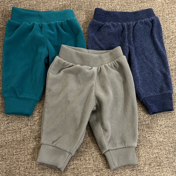 🦋 Cozy Baby Fleece Joggers - Teal, Gray, and Navy infant size 0-3 months - Picture 1 of 4